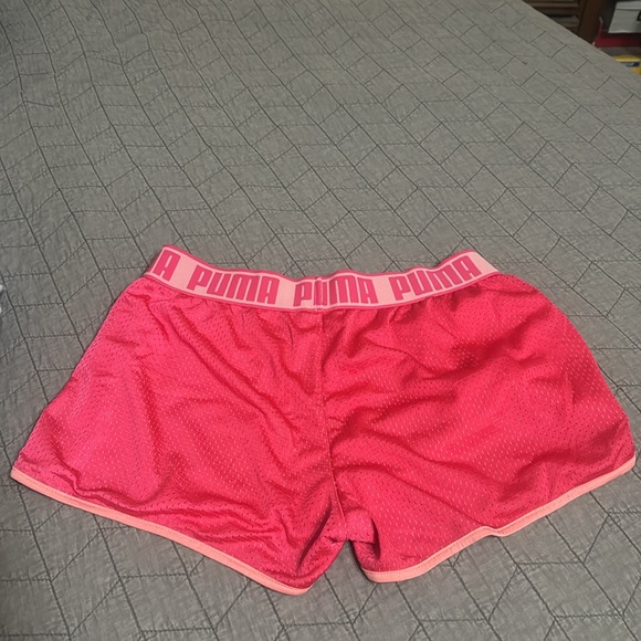 Women’s Puma shorts - Picture 3 of 3